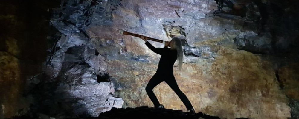 Sika Carnglaze Caverns