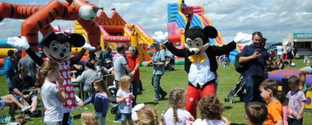 Inflatable theme park