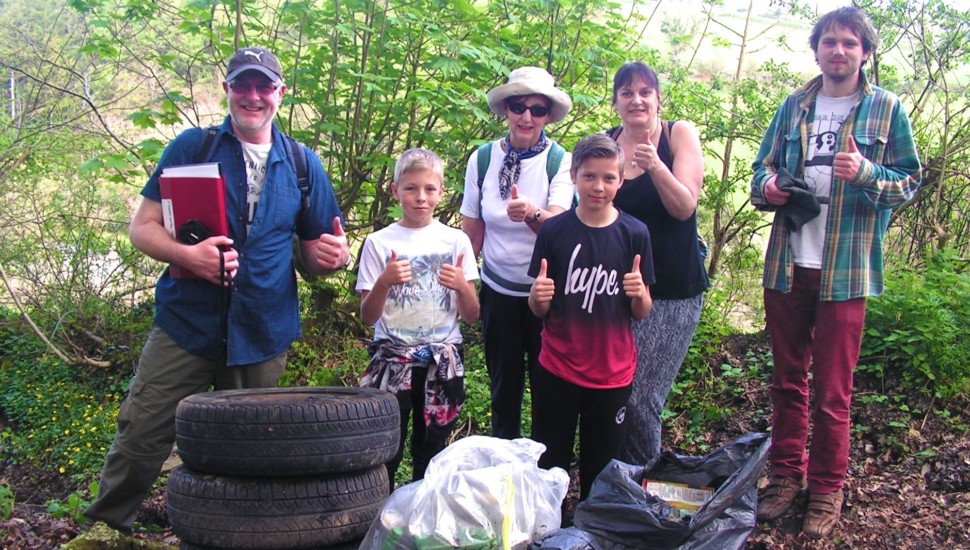 Litter Pick 1