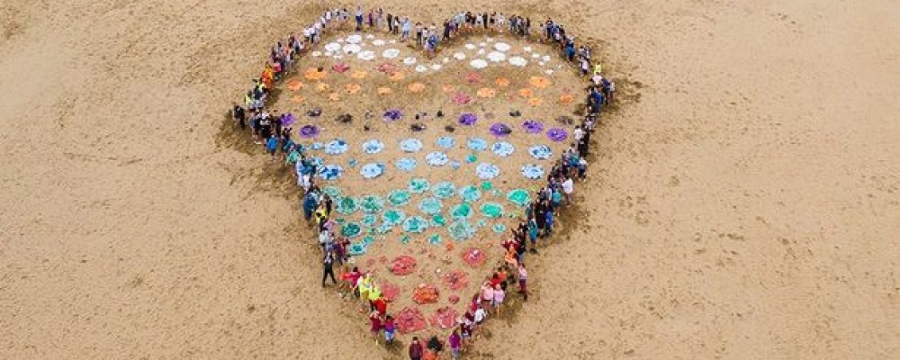 Love Your Beach Day – Beach Clean