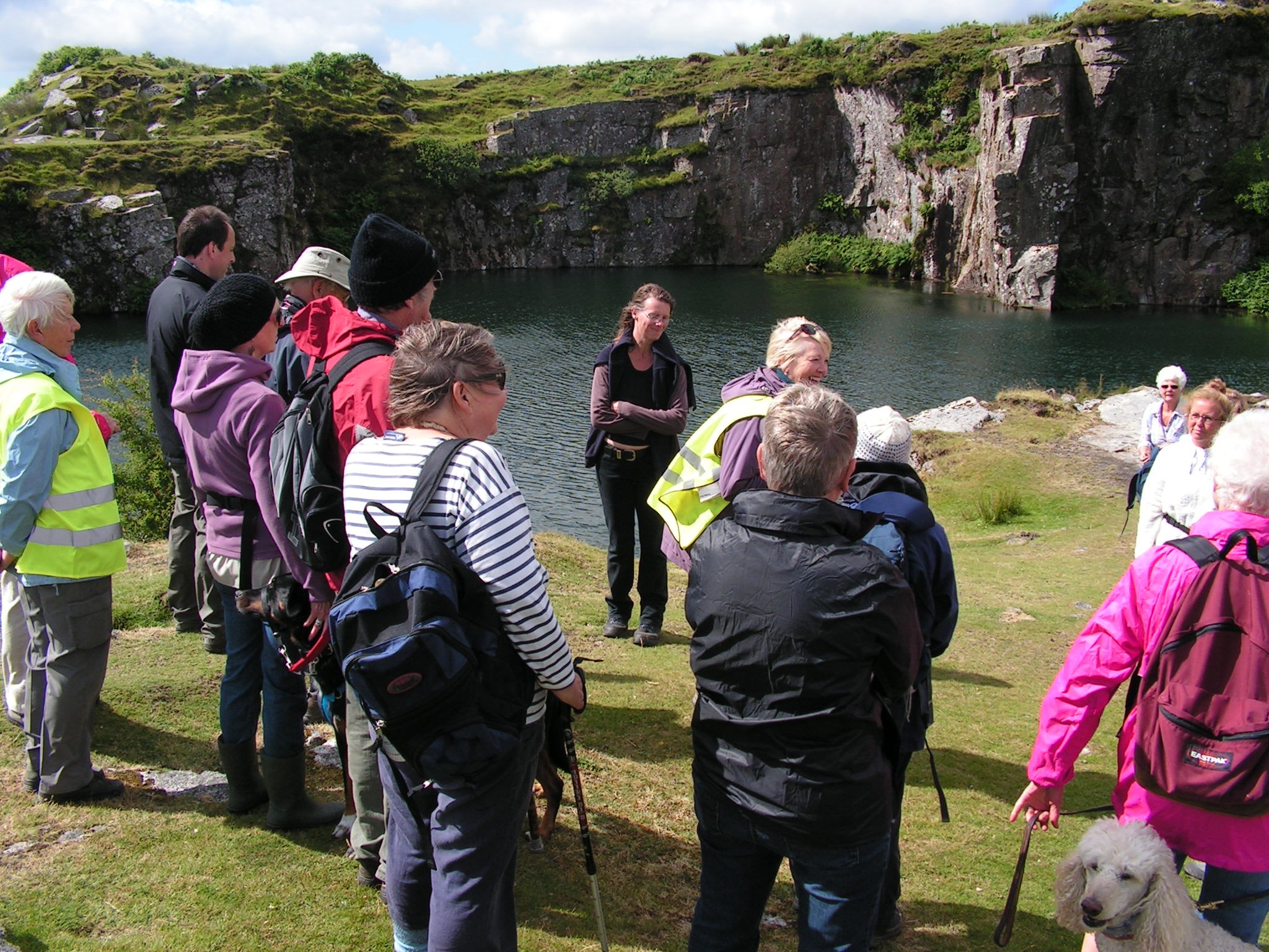 Goldiggins Quarry Routes for Walking and Hiking