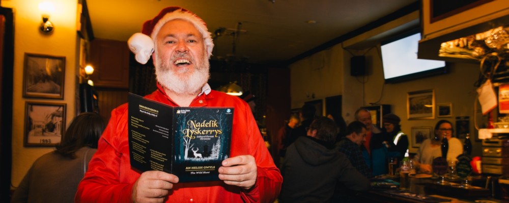 Nadelik Lyskerrys: Cornish language conversation and singing